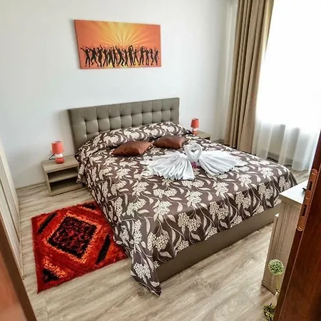 Summerland Happy Blue Mamaia